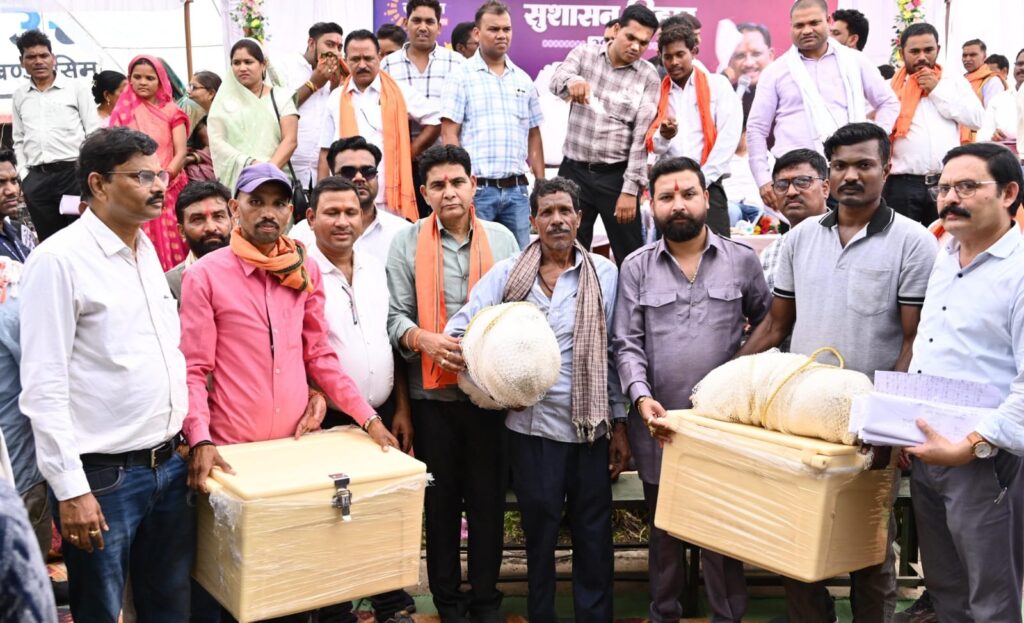 सुशासन का लक्ष्य जनता के काम समय पर पूरा करना, विभागीय योजनाओं से आर्थिक रूप से सशक्त बनें ग्रामीणरू राजस्व मंत्री श्री टंक राम वर्मा.