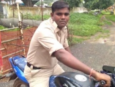 CG: सक्ती जिले में थाने की बैरक में फांसी के फंदे पर मिली पुलिस जवान की लाश….मचा हड़कंप, घटना की जांच में जुटी पुलिस