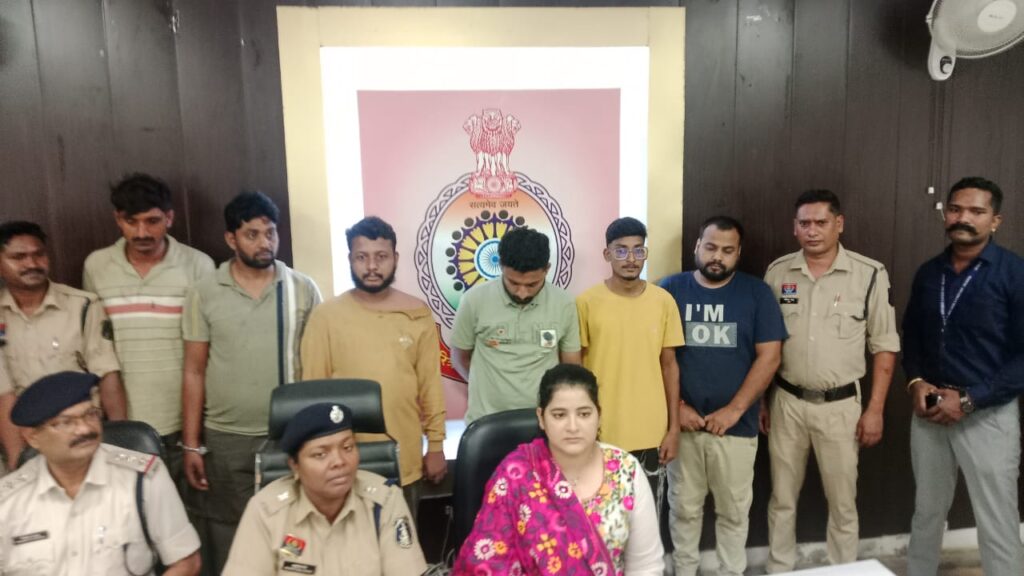 CG: लूट के जेवर-पैसे बंटवारे के विवाद ने खोली गिरोह की पोल, पिस्टल दिखाकर लूट करने वाले गिरोह के सरगना समेत 6 आरोपी गिरफ्तार